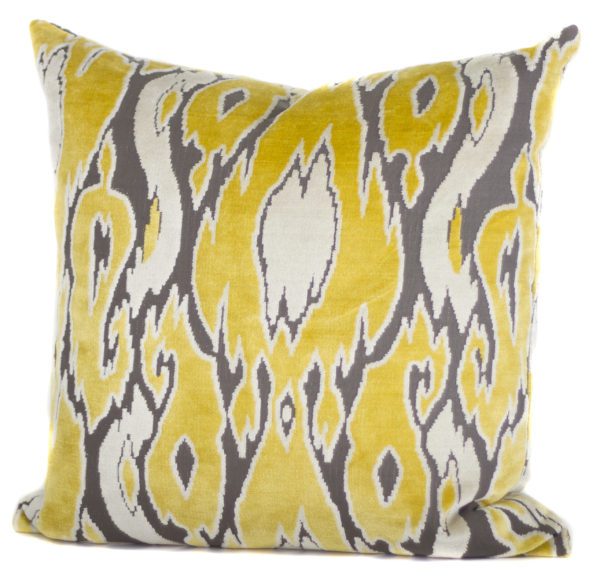 AC17 - Yellow/Grey Cushion