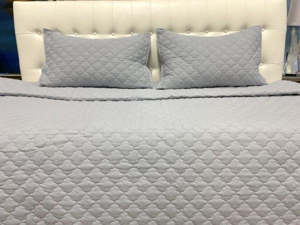 Q18 - Queen Coverlet Grey with Trellis Embroidery (3-Piece Set)