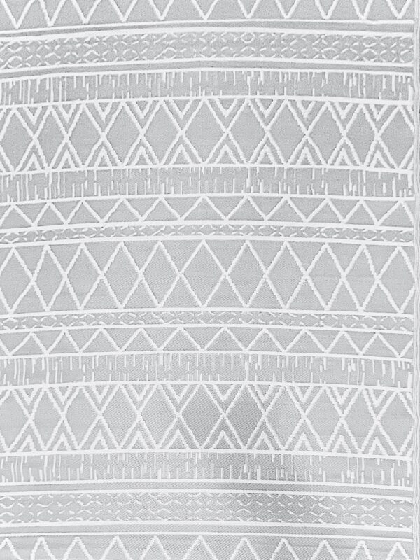 C92 - Outdoor Reversible Soft Blue Geometric Pattern Carpet 8'x10'