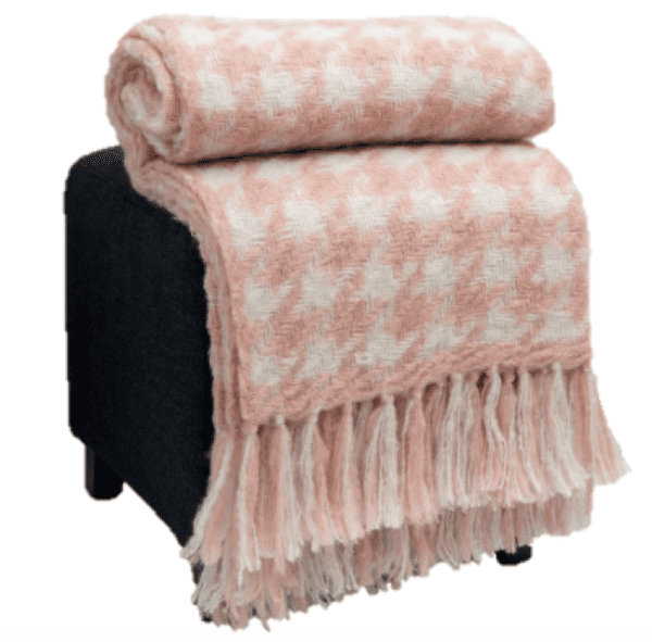 Throw 11 - Pink/White