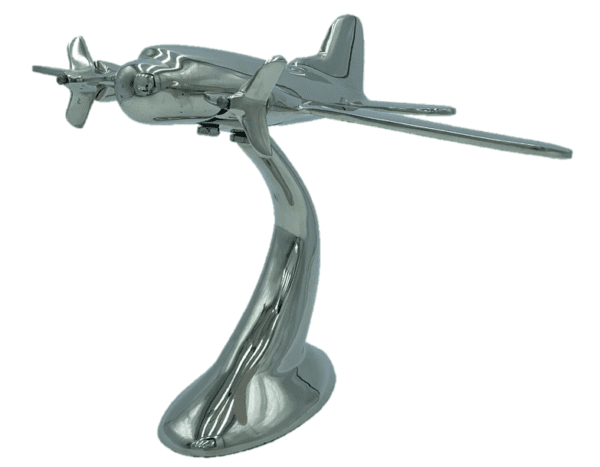 Chrome Airplane - Oval Base