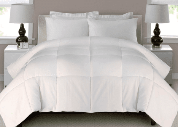 K04 - King Solid White with Soft Spotted Design (3-Piece Set)