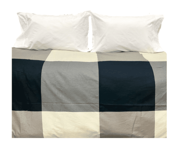 D04 - Double Duvet Checkered Navy/Sand (3 piece set)